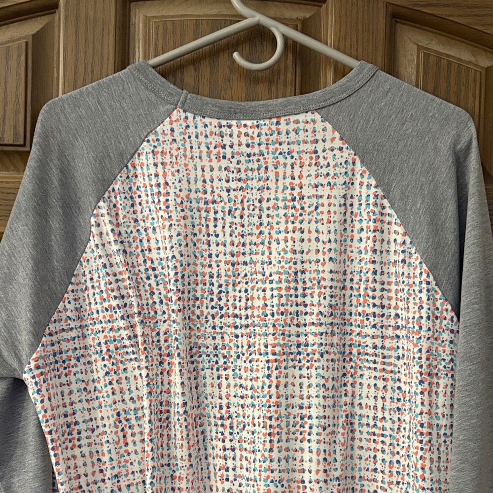 LuLaRoe “Randy” Speckled Baseball Tee - Picture 8 of 9